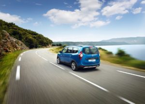 Dacia Lodgy deverá ser substituído por SUV híbrido de 7 lugares thumbnail