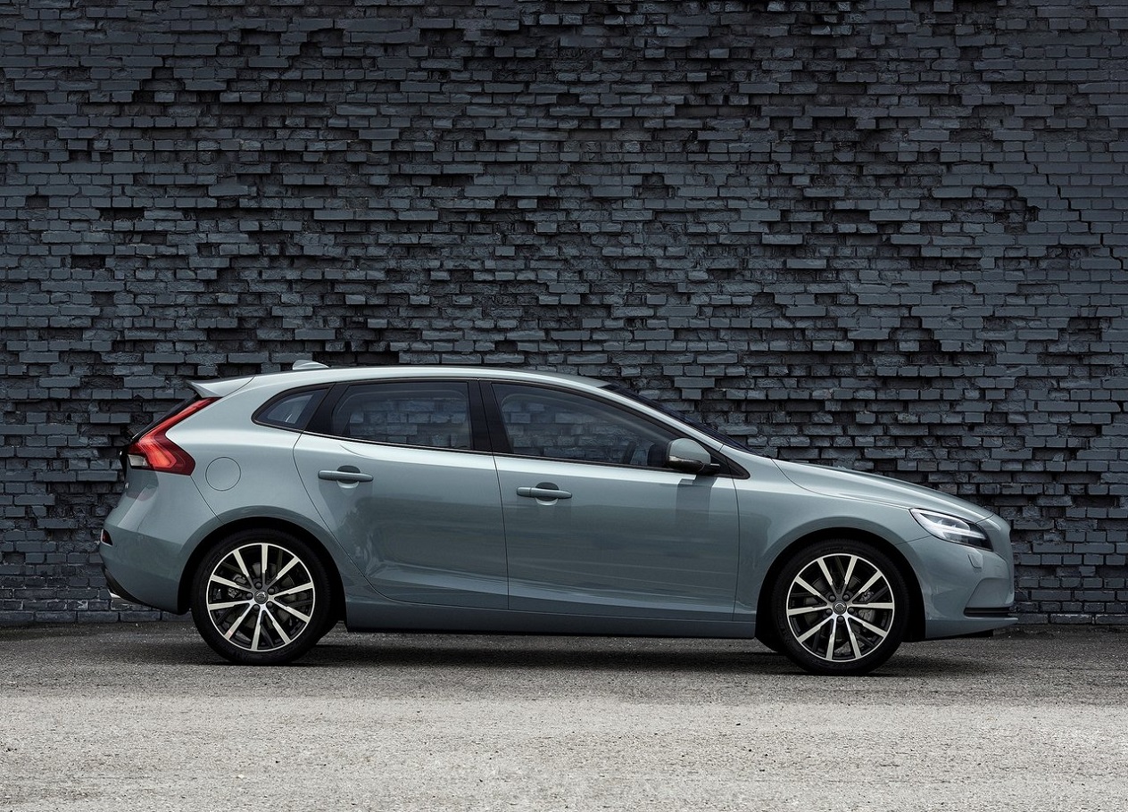 Volvo v40 d2 двигатель