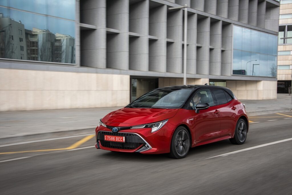 Primeiro ensaio Toyota Corolla: o regresso do carro mais vendido do mundo | Automais