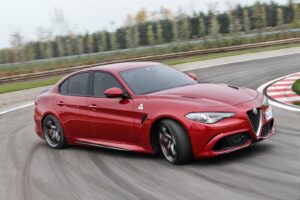 Alfa Romeo e Lancia vão beneficiar com a criação do Grupo Stellantis thumbnail