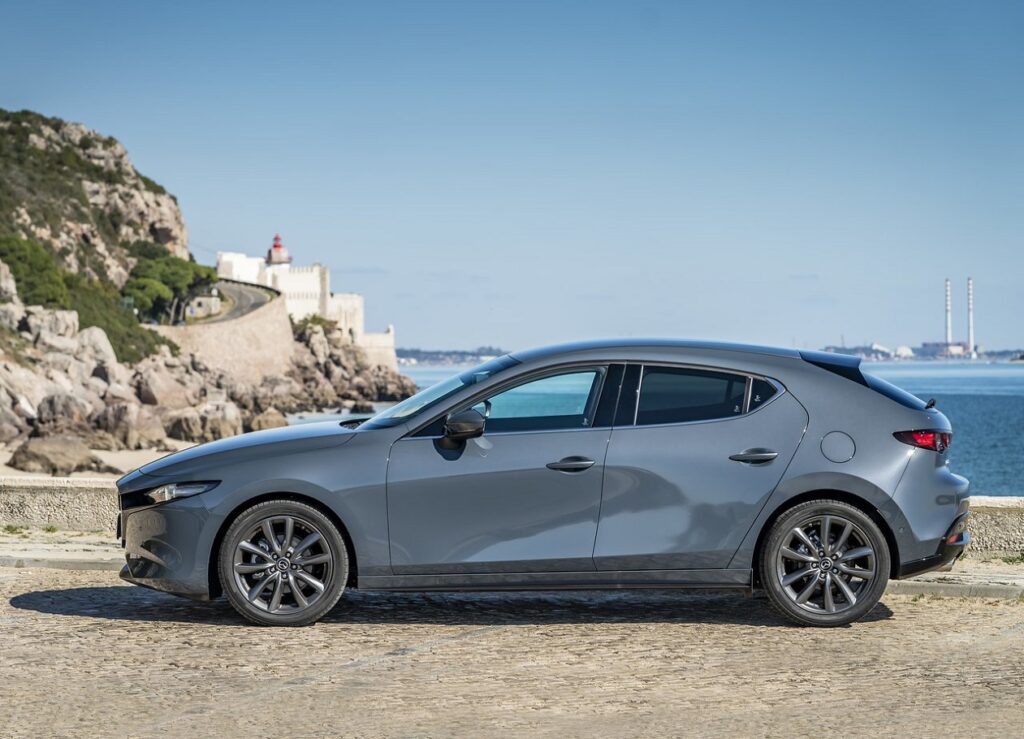 Mazda 3 HB 2.0 SKYACTIV-G – Ensaio | Automais