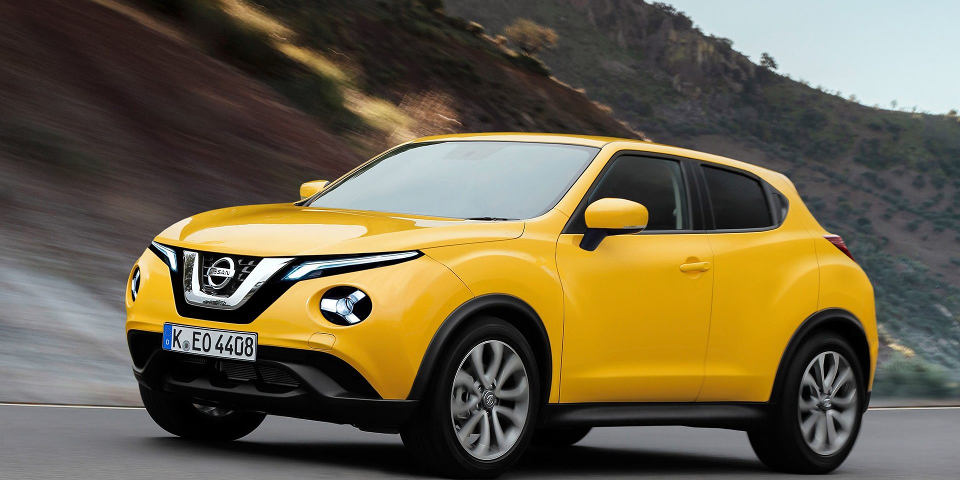 Желтый 2018. Nissan Juke 2021. Ниссан Жук 2021 новый. Ниссан Джук 2020 -2021. Ниссан Джук 2021 желтый.