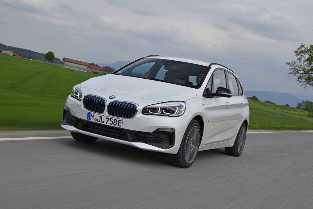 BMW 225xe iPerformance Active Tourer Ensaio Teste Automais