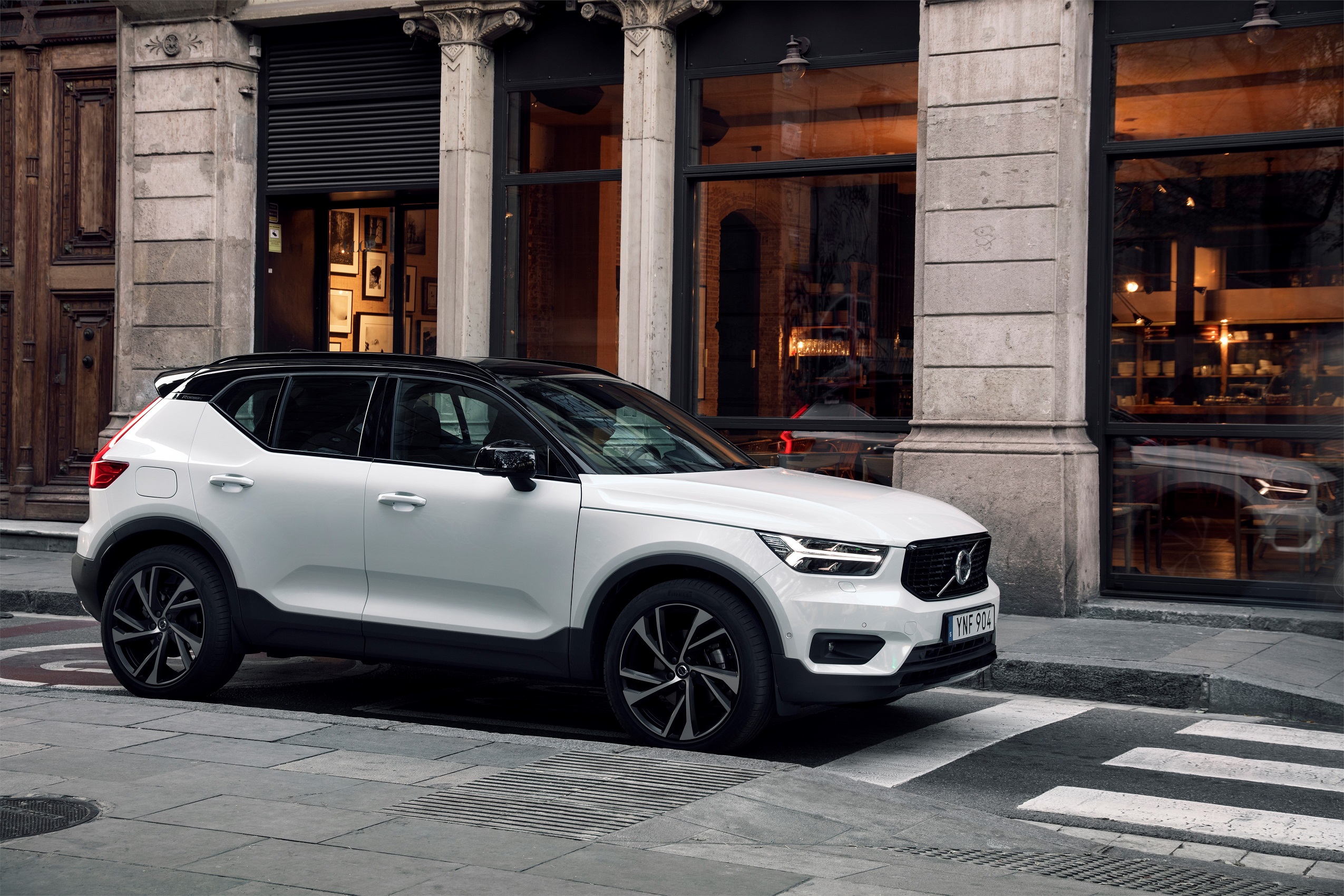 Volvo xc40 r design