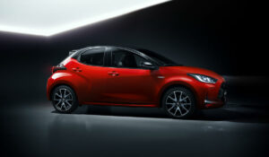 Mazda vai lançar novo veículo baseado no novo Toyota Yaris thumbnail