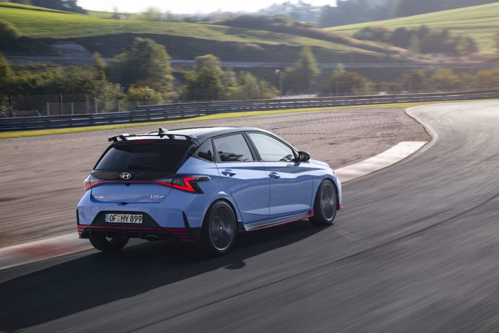 Novo desportivo Hyundai i20 N estreia com 204 cavalos ...