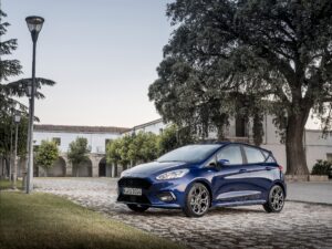 Ford reduz produção da fábrica de Colónia devido à escassez de semicondutores thumbnail