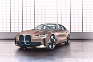 BMW desloca produção de motores de combustão para fora de Munique thumbnail