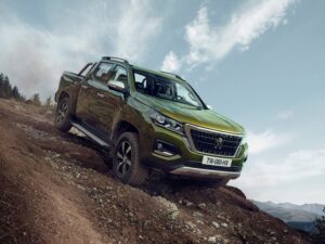 Peugeot quer conquistar América Latina com a pick-up Landtrek thumbnail