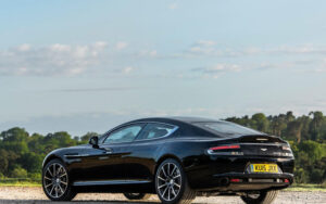 Regresso aos Sedan descartado pela Aston Martin thumbnail