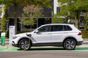 Volkswagen Tiguan eHybrid já se encontra à venda na Alemanha thumbnail