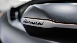 Grupo de investimento suíço disposto a pagar 7,5 mil milhões de euros para a aquisição da Lamborghini ao Grupo Volkswagen thumbnail