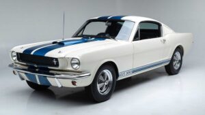 CEO da Barrett-Jackson vai leiloar o próprio Ford Mustang Shelby GT350 thumbnail