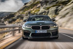 Piloto com o melhor rendimento em qualificações de MotoGP vai receber um BMW M5 CS thumbnail