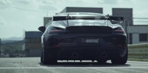 Akrapovic desenvolve escape para Porsche 718 Cayman GT4 thumbnail