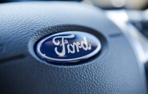 Ford fecha fábricas no Brasil e termina produção de veículos thumbnail