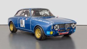 Este Alfa Romeo Giulia Sprint GTA 1600 Corsa está à venda por mais de 300 mil euros thumbnail