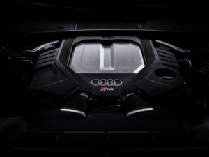 Audi abandona desenvolvimento de novos motores a combustão para focar-se em carros 100% elétricos thumbnail