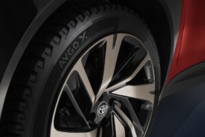 Toyota Aygo X Prologue estreou protótipo de pneu mais resistente da Goodyear thumbnail