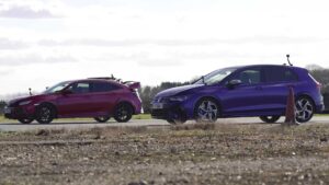 Volkswagen Golf R mede forças contra Honda Civic Type R thumbnail