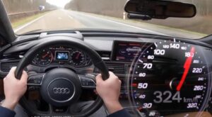 Audi RS 6 Avant com 700 cv mostra o que acontece quando o ponteiro chega ao fim do velocímetro thumbnail