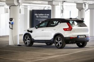 Volvo está a estudar diferentes formas de dar uma segunda vida às baterias de carros elétricos thumbnail