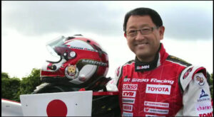 Akio Toyoda, presidente da Toyota Motor, vence prémio de personalidade do ano nos World Car Awards 2021 thumbnail