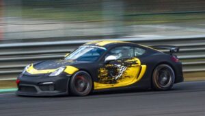 Porsche Cayman GT4 Clubsport já anda em circuito thumbnail