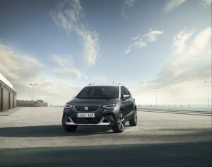 Seat Arona atualizado surge de “cara lavada” e com revolução no interior thumbnail