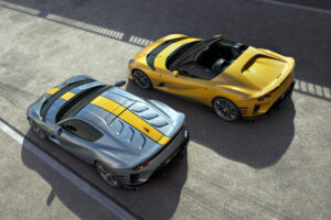 Ferrari 812 Competizione, a versão mais extrema do modelo também tem versão Aperta thumbnail