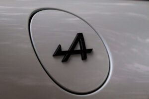 Carros desportivos da Renault vão passar a ser “Alpine Cars” thumbnail