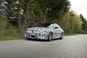 BMW lança novo teaser do Série 2 Coupé e confirma versão M240i xDrive thumbnail