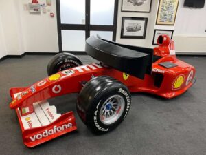 Simulador de condução que foi utilizado pela Scuderia Ferrari vai a leilão thumbnail