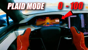 Vídeo “onboard” mostra a impressionante aceleração do novo Tesla Model S Plaid thumbnail