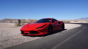 Ferrari F8 Tributo de empresa de aluguer de veículos sofre acidente no “primeiro dia de trabalho” thumbnail