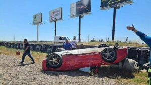 Condutor perde controlo de Ferrari 458 Italia em Track Day e acaba por capotar thumbnail
