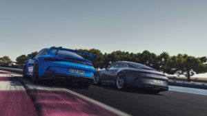 Porsche 911 GT3 com Touring package fica mais discreto thumbnail