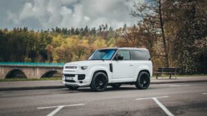 Startech dá visual mais agressivo ao novo Land Rover Defender thumbnail
