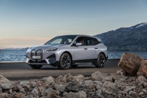 BMW iX, o novo modelo 100% elétrico da marca alemã chega a Portugal por 89 150€ thumbnail
