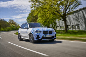 BMW X5 com pilha de combustível a hidrogénio entra na fase de testes em estrada thumbnail
