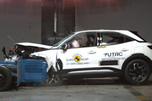 Opel Mokka conquista quatro estrelas nos testes Euro NCAP thumbnail