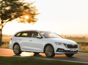 Skoda cria incentivo “Verde” à compra de híbridos plug-inda marca thumbnail