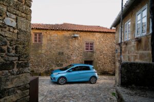 Renault vai ajudar a Aldeia Histórica de Castelo Rodrigo a ter mobilidade 100% sustentável thumbnail