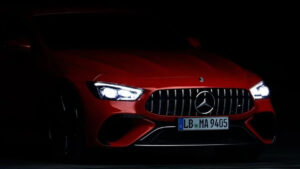 Mercedes-AMG GT híbrido plug-in com apresentação marcada para dia 1 de setembro thumbnail