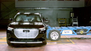 Audi Q4 e-tron passa com distinção nos testes Euro NCAP thumbnail