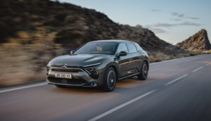 Fomos conhecer o novo Citroën C5X, o porta-estandarte da marca gaulesa thumbnail