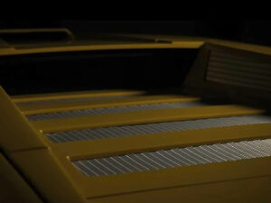 Novo teaser confirma restauro de Lamborghini Countach thumbnail