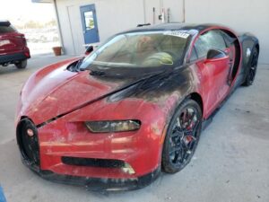 Bugatti Chiron destruído em chamas está à venda. Merece segunda oportunidade? thumbnail