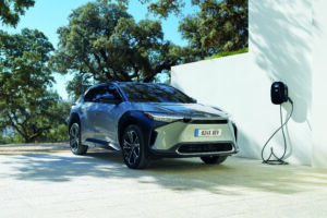 Toyota bZ4X, a porta de entrada no mundo dos 100% elétricos thumbnail