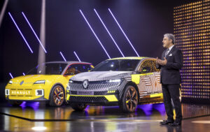 Luca de Meo quer manter redução de custos na Renault para depois investir no futuro thumbnail